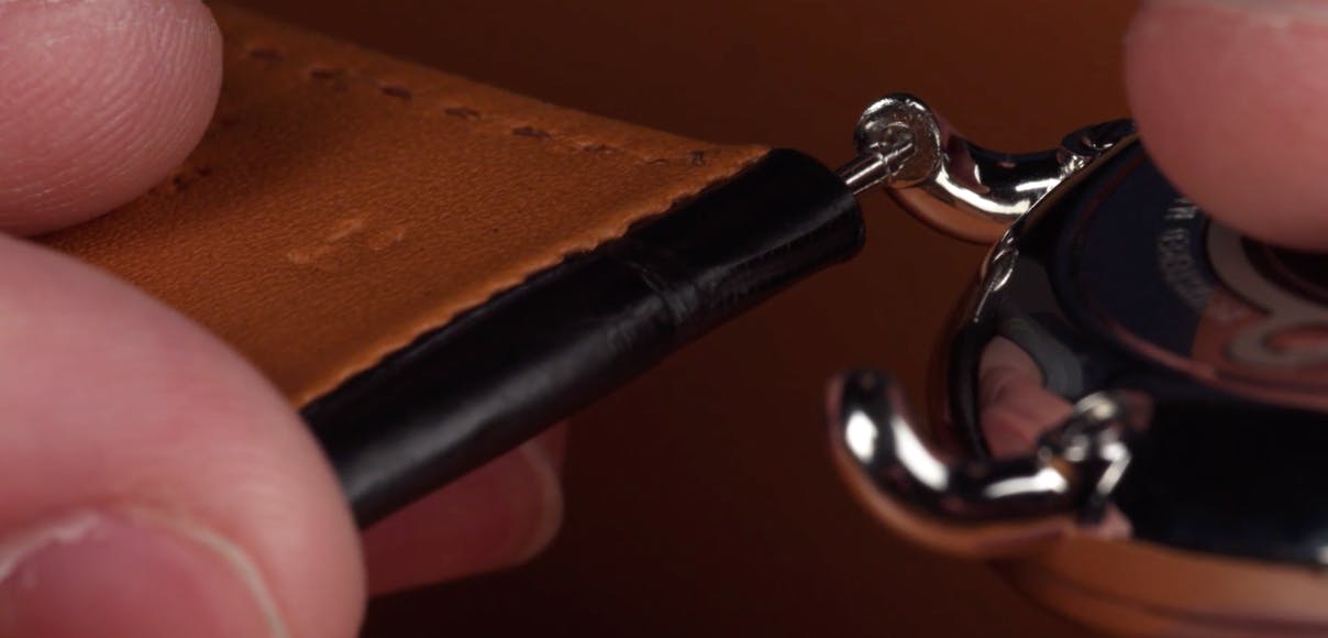 Step by Step Guide How to Change a Watch Band Our Stories